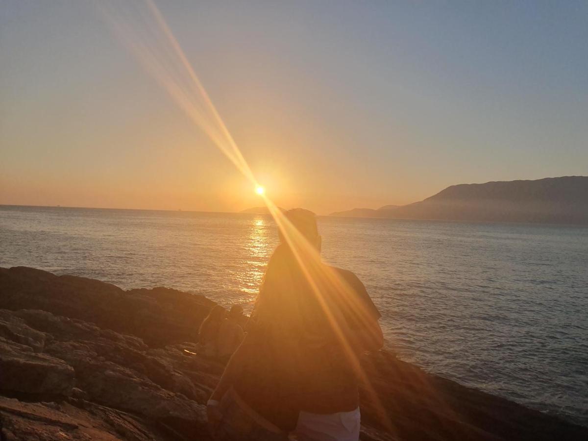 Bangalo Com Vista Para O Mar No Condominio Yacamim Ilhabela Praia Do Curral Eksteriør bilde